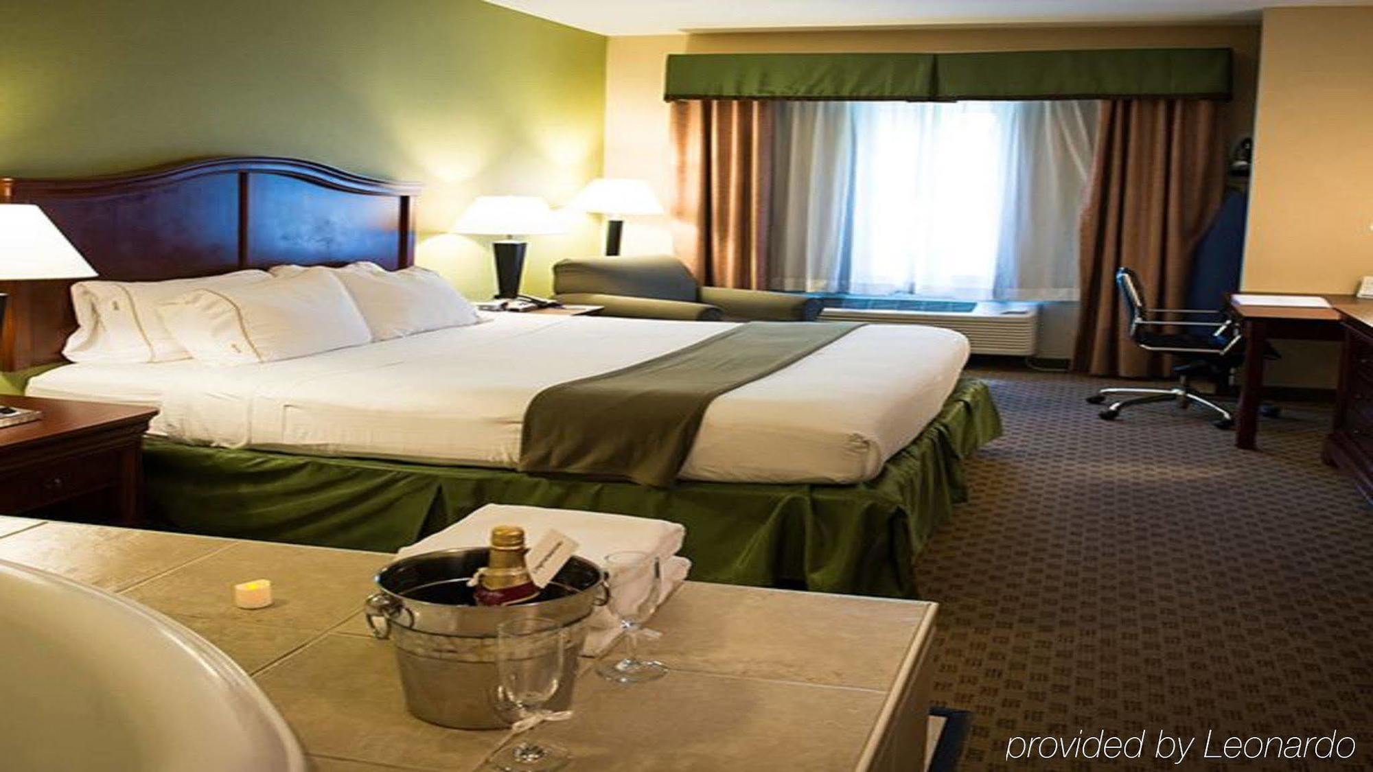 Holiday Inn Express La Plata By Ihg Eksteriør bilde